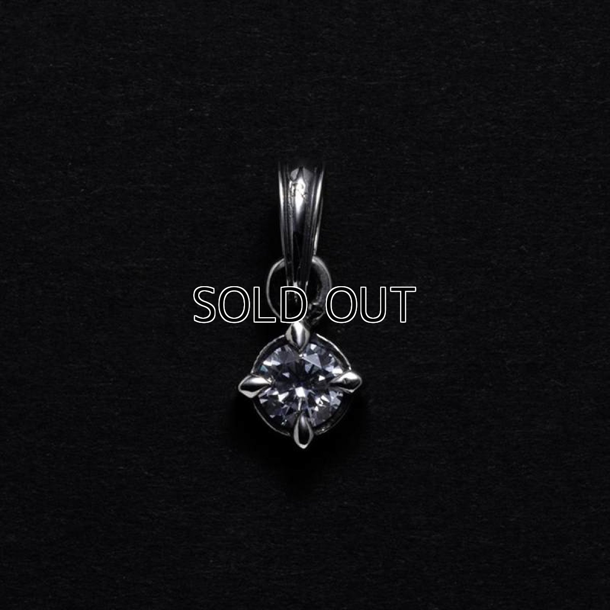 画像1: Antidote BUYERS CLUB Engraved Cutstone Pendant (1)