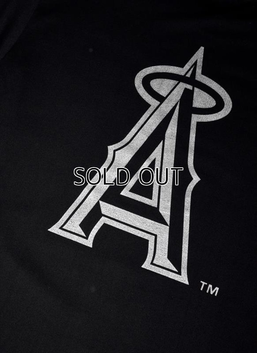 画像7: ALWAYS OUT OF STOCK x Los Angeles Angels Reflective Angels Logo Tee (7)