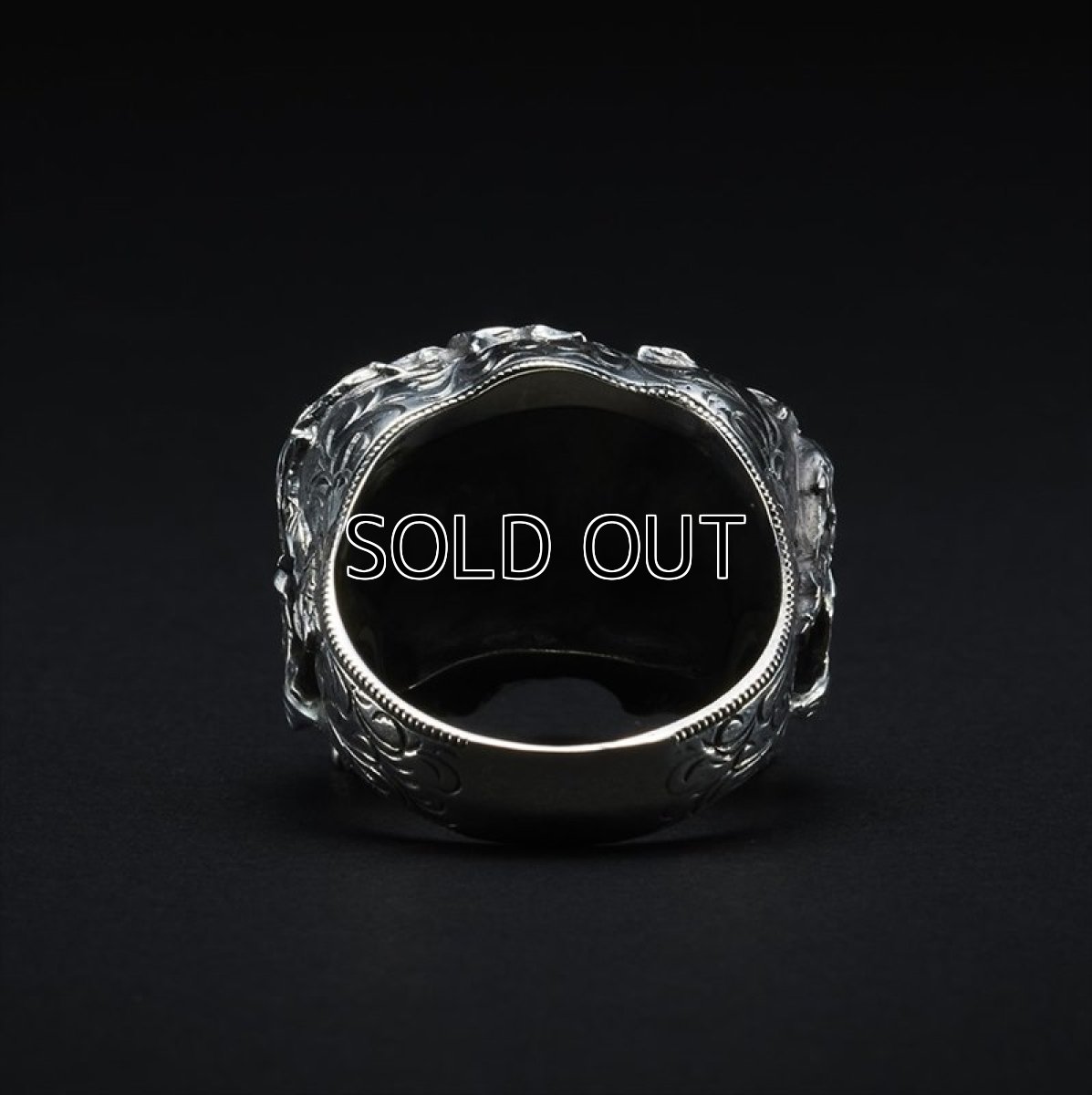 画像4: Antidote BUYERS CLUB Engraved Calvary Skull Ring (4)