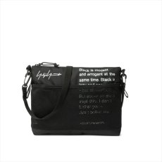 画像2: YOHJI YAMAMOTO ヨウジヤマモト x NEW ERA Sacoche 2.5L 2023SS White Logo Shoulder Bag (バッグ) (2)