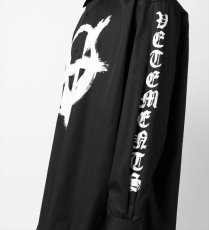 画像3: VETEMENTS ヴェトモン Double Anarchy Logo Shirt (ダブルアナーキーシャツ) (3)