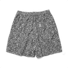 画像2: COOTIE PRODUCTIONS Allover Printed Broad 2 Tuck Easy Shorts (2)