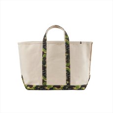 画像1: ©SAINT Mxxxxxx A BATHING APE AP_TOTE BAG LARGE White/Camo (1)