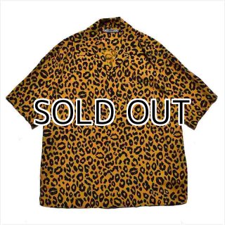MINEDENIM Lips Leopard Print Open Collar Shirt (LBL) MINEDENIM Lips Leopard Print Open Collar Shirt (LBL)