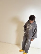 画像2: ©SAINT Mxxxxxx DENIM TEARS DT_SWT PNT ST TEARS Black (スウェットパンツ) (2)