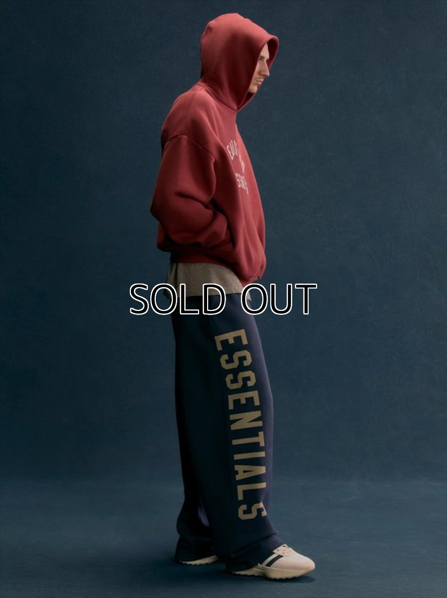 画像4: ESSENTIALS Fleece Hoodie (College) (4)