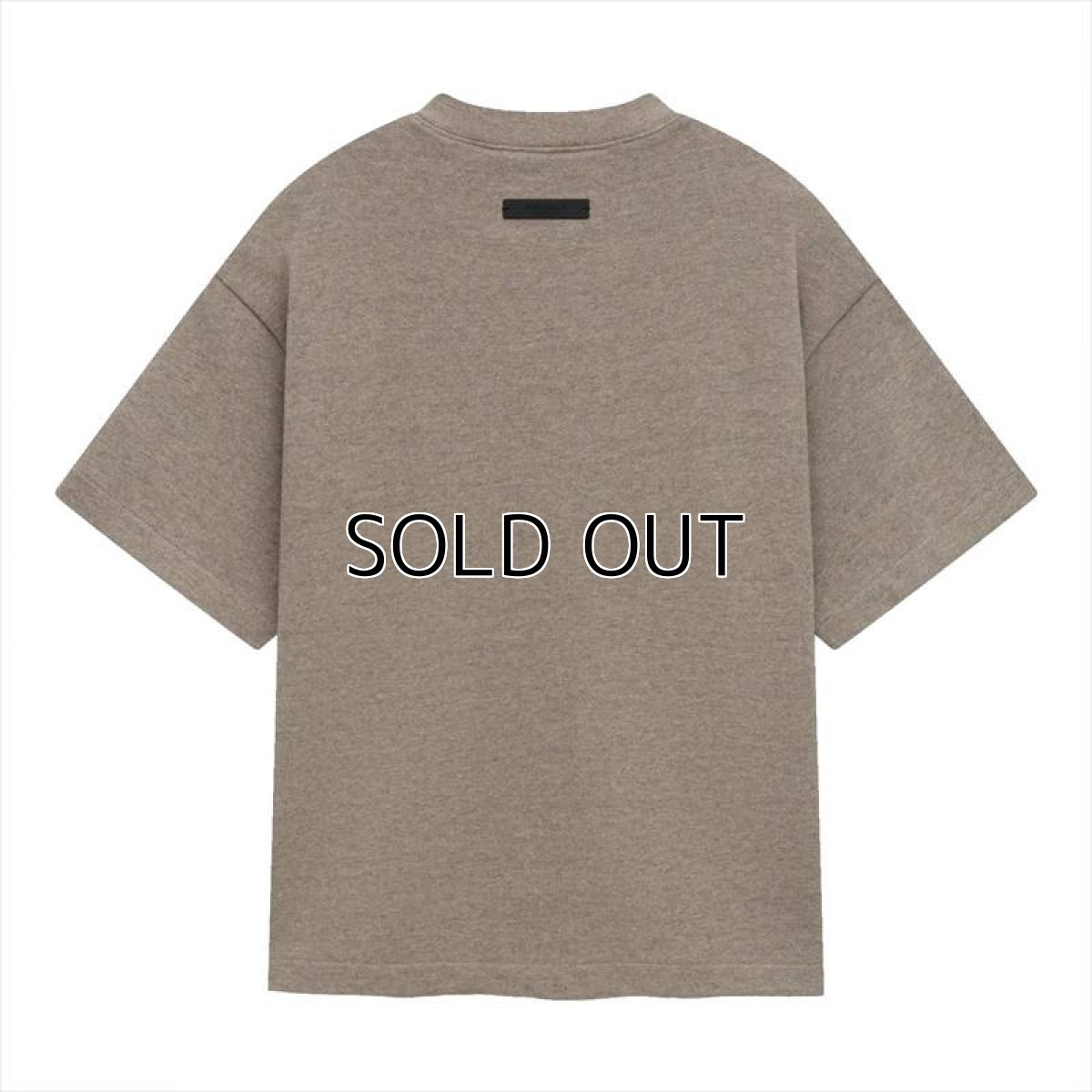 画像2: ESSENTIALS Heavy Crewneck Tee (Old English Shield) (2)