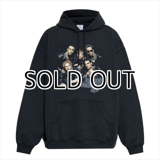 【VETEMENTS】バックストリートボーイズ オーバーサイズ Tシャツ Black 'Backstreet Boys' Oversized T-shirt by VETEMENTS on Sale