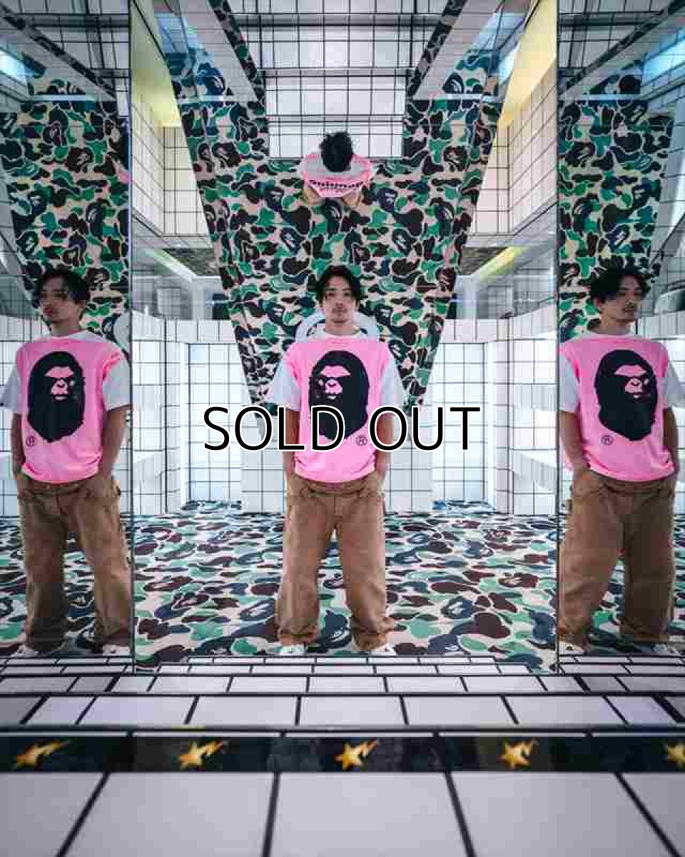 画像3: ©SAINT Mxxxxxx x A BATHING APE BAPE_SS TEE HANDPRINT White/Pink (Tシャツ) (3)