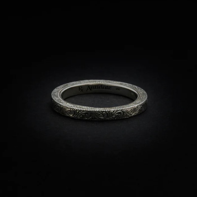 Antidote BUYERS CLUBよりEngraved Flat Ringが入荷しました。