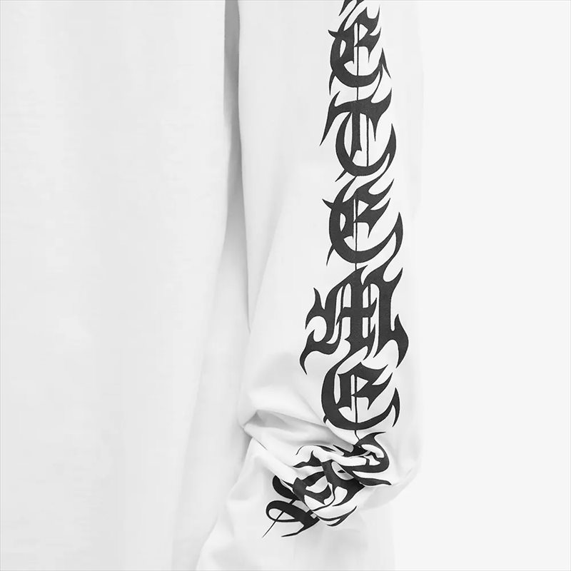 VETEMENTS Gothic Logo Long Sleeve T-Shirt (White/Black)