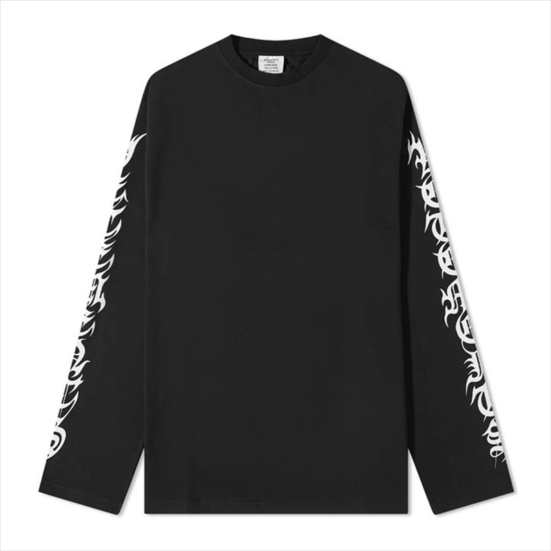 VETEMENTS☆Gothic Font Long Sleeveヴェトモン登坂