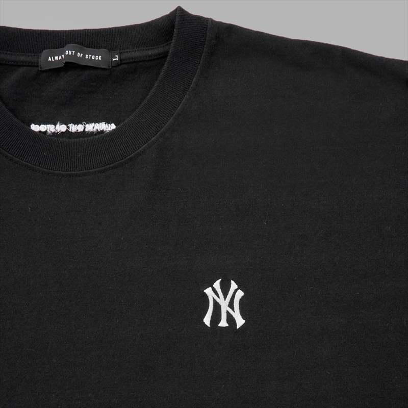 ALWAYS OUT OF STOCK x New York Yankees Switched Tee