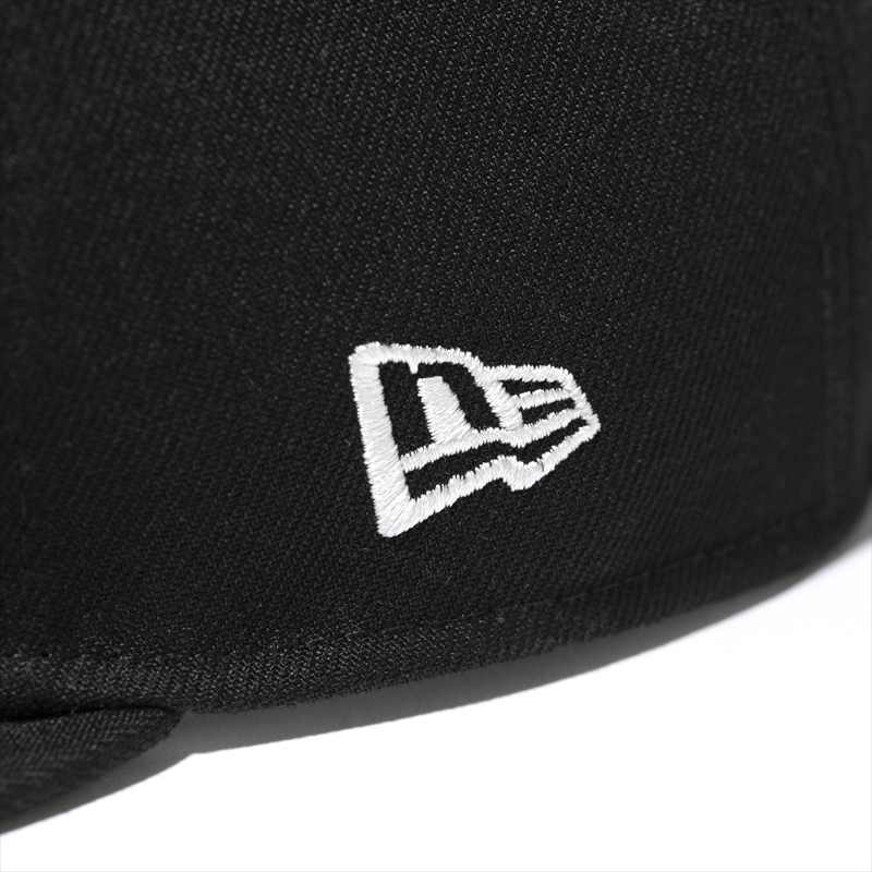 SAINT Mxxxxxx x New York Yankees Retro Crown 9FIFTY Snapback